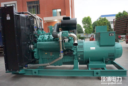 柴油機功率不足會出現哪3個故障現象？