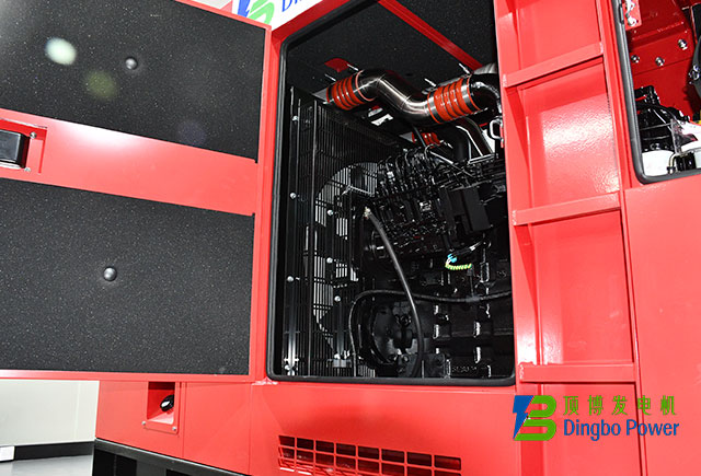 康明斯252kW靜音箱式柴油發電機組4